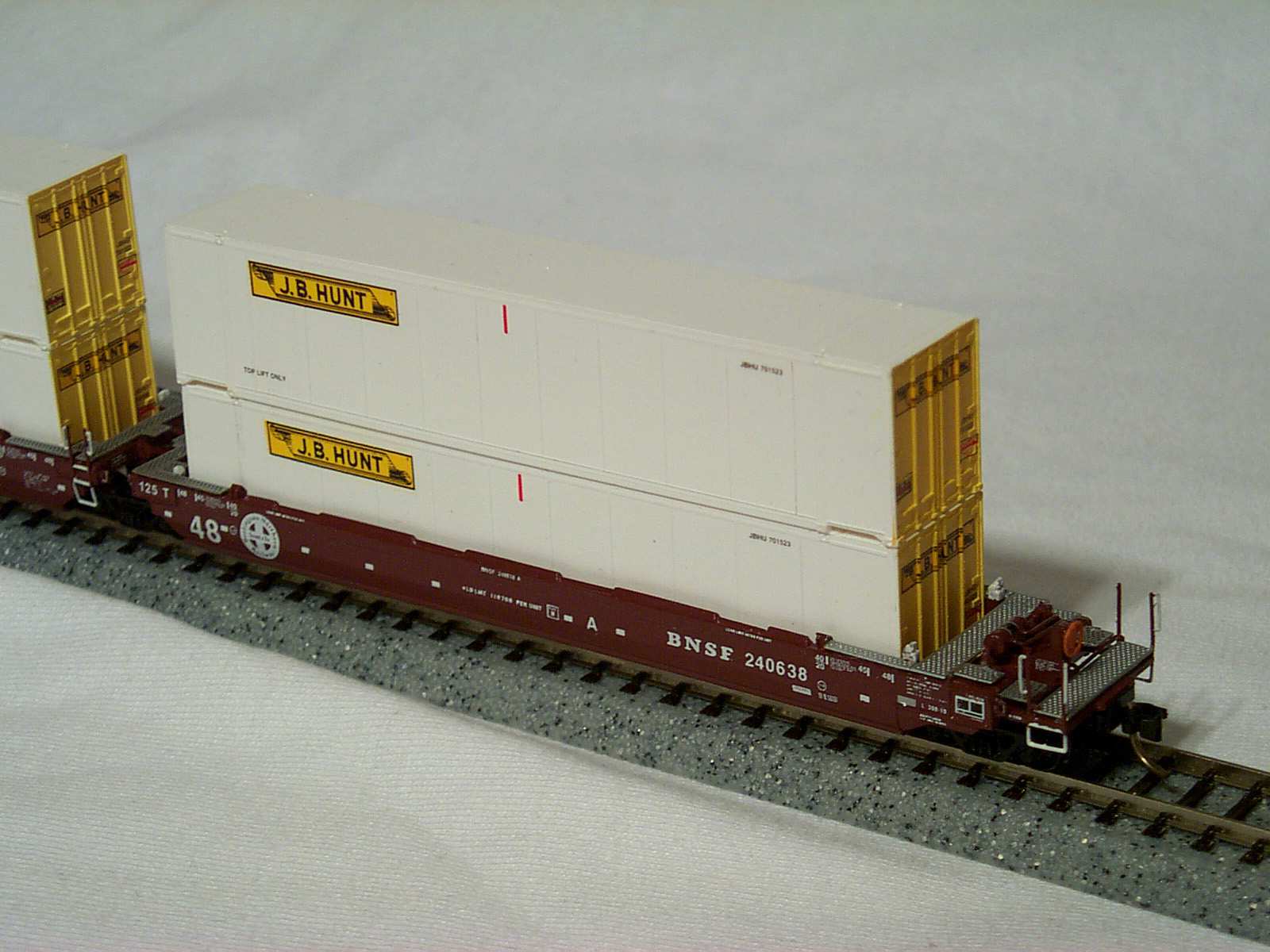 the A end of Charles Biel's assembled kit as BNSF 240638